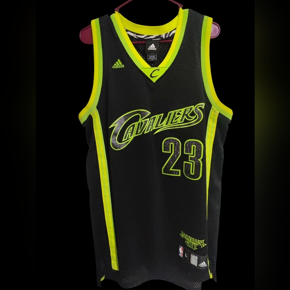 Adidas NBA Lebron James #23 Black&Green Cleveland Cavaliers Jersey Comeback City - Picture 1 of 3